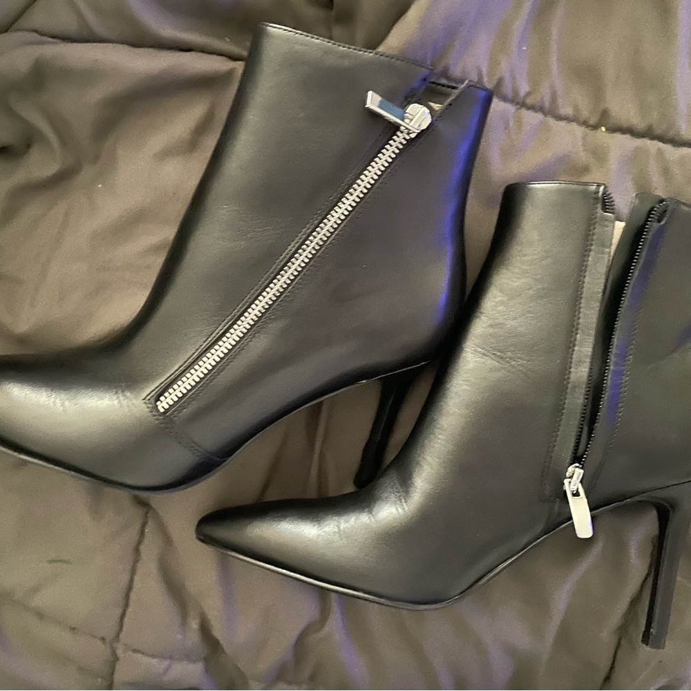Nine West Fast Booties